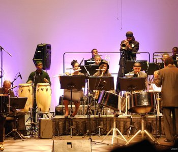 2015_Benefit_Concert_sequence_for_.focus-none.width-1400_VE2pFby.JPG
