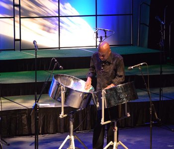 2015_Benefit_Concert_sequence_for_.focus-none.width-1400_P61H6pS.JPG