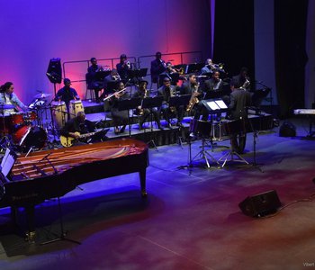 2015_Benefit_Concert_sequence_for_.focus-none.width-1400_qkP2EBm.JPG